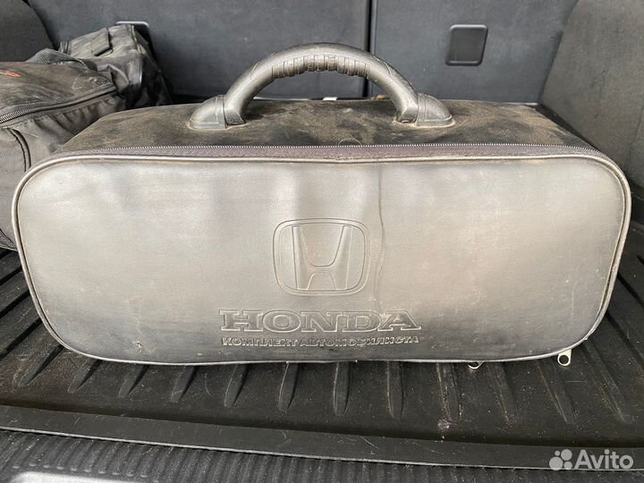 Автомобильна кожанная сумка Honda