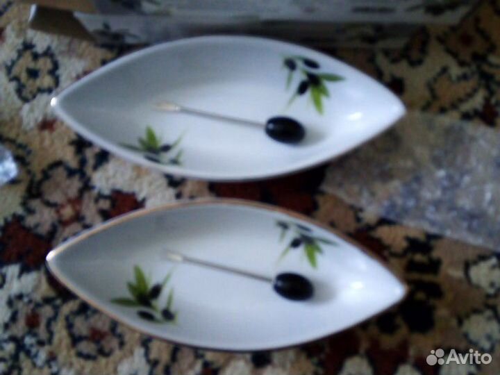 Блюдо под оливки-маслыны