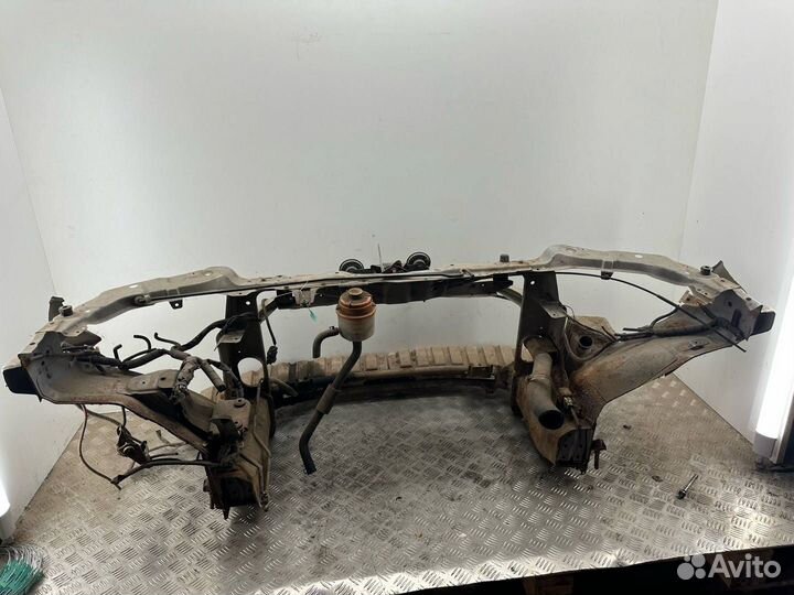 Передняя панель (телевизор) Suzuki Grand Vitara