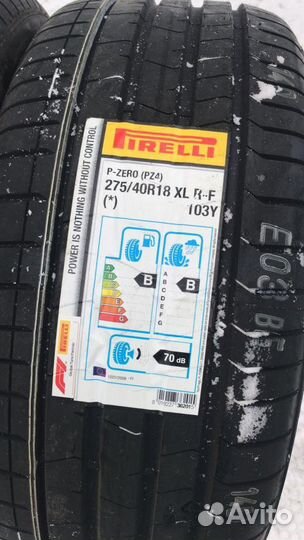 Pirelli P Zero PZ4 275/40 R18 и 245/45 R18 103Y