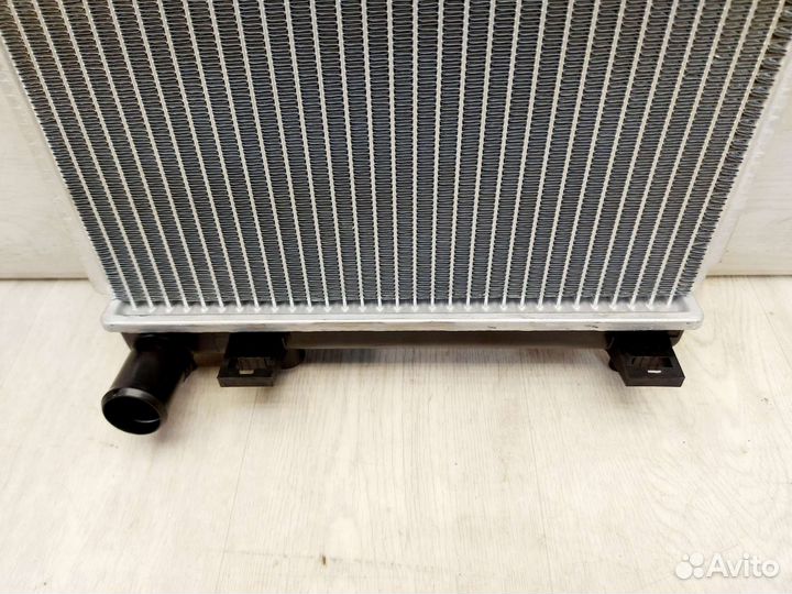 Радиатор охлаждения Hyundai Getz 2002-2011