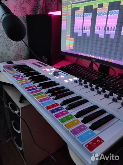 Midi - клавиатура Arturia keylab essential 49