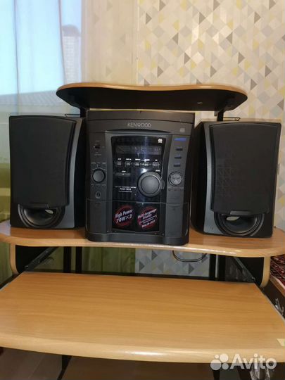 Музыкальный центр