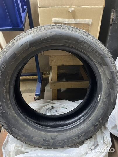 Pirelli Ice Zero FR SUV 235/55 R19