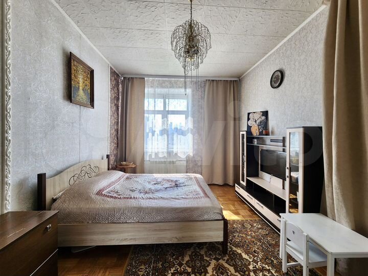 3-к. квартира, 70,1 м², 2/5 эт.