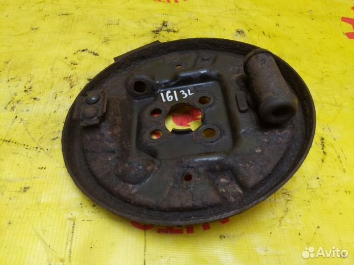 Щит опорный Chrysler Pt-Cruiser 2.4 EDZ 2001