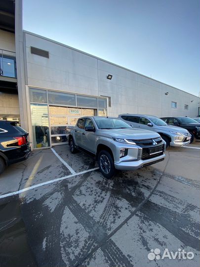 Mitsubishi L200 2.4 AT, 2022