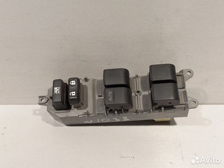 Блок управления стеклоподъемниками передний левый