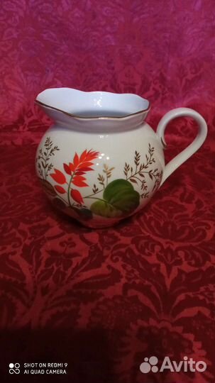 Набор фарфоровой посуды. Винтаж