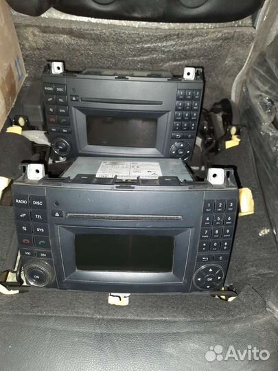 Магнитола на мерседес 639