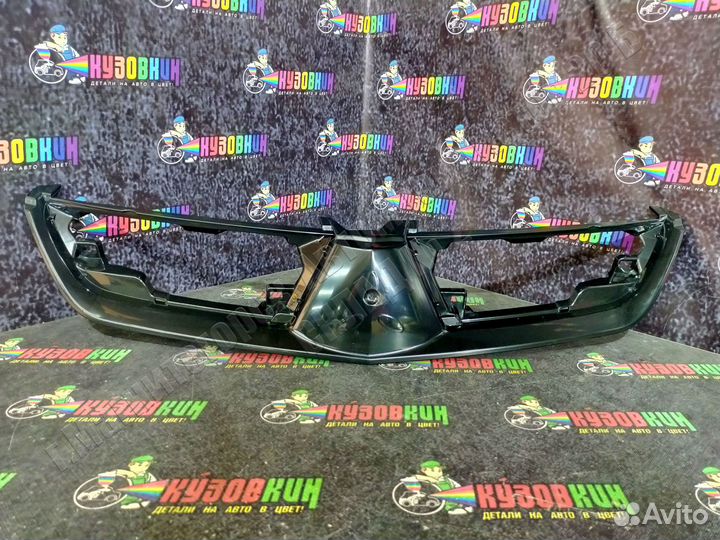 Решетка радиатора Lancer 05-10 под эмблему Лансер