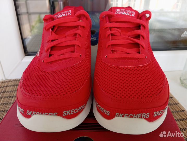 Кроссовки женские Skechers