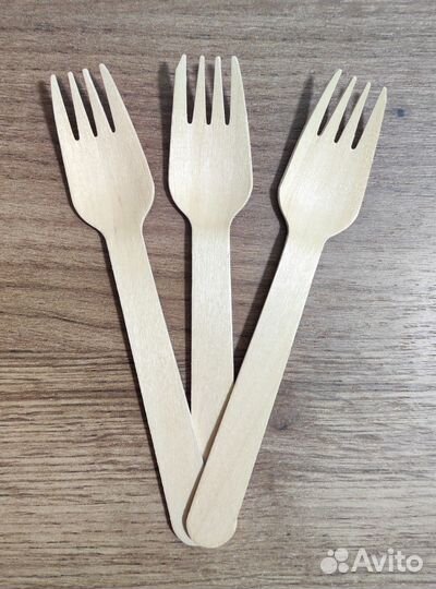 Деревянные ложки, вилки, ножи