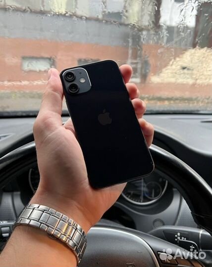 iPhone 12 mini, 64 ГБ