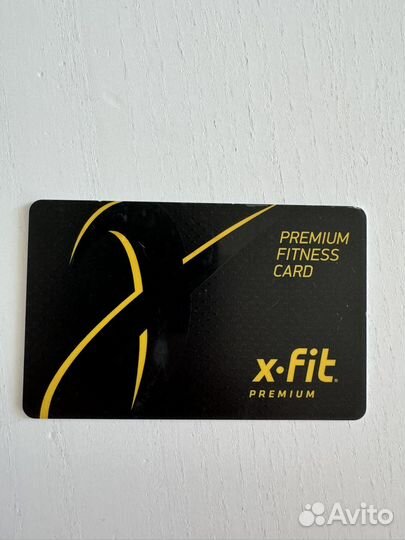 Абонемент в фитнес клуб x-fit