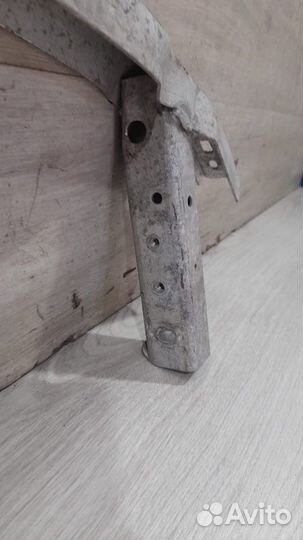 Усилитель бампера передний Bmw 5 G 30 С 2017 Года