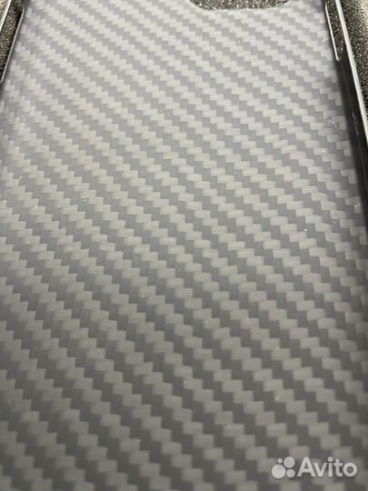 Карбоновый чехол iPhone 12 pro