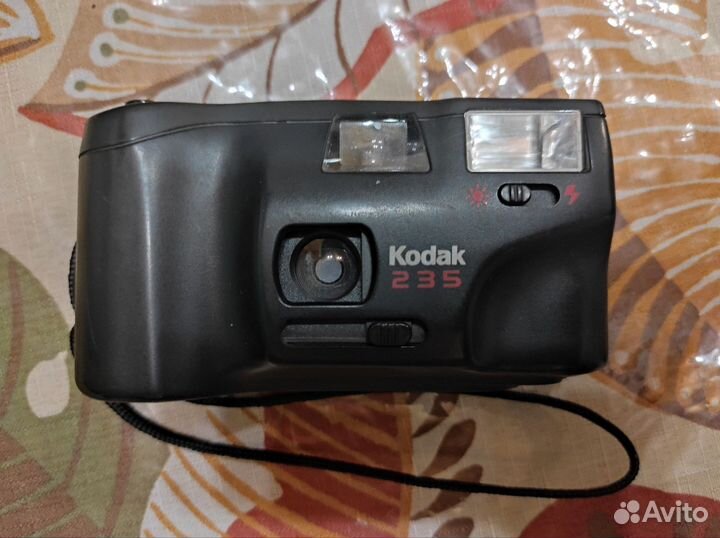 Плёночный фотоаппарат Kodak 235 /euroshop 2000