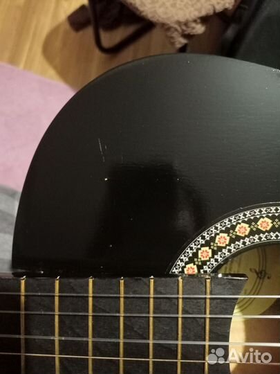 Классическая, акустическая гитара б/у