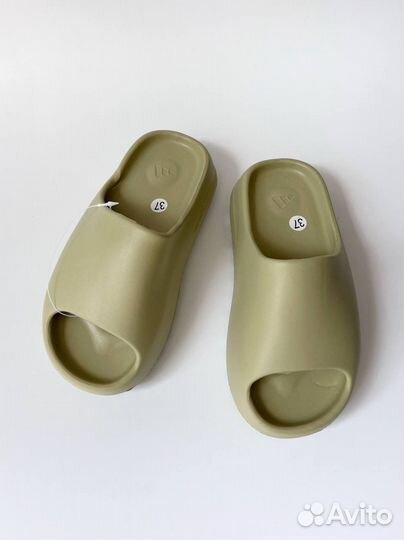 Сланцы Adidas yeezy slide