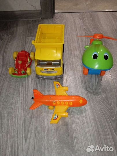 Игрушки для мальчика пакетом