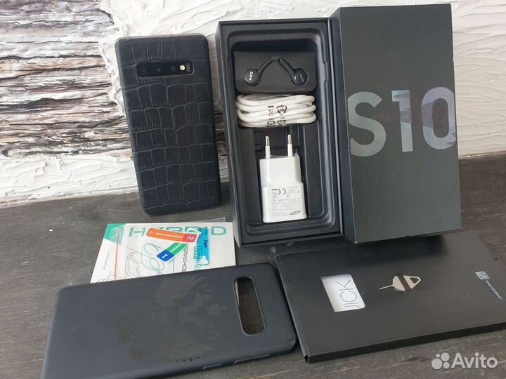 Samsung Galaxy S10, 8/128 ГБ