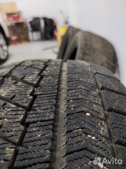 Bridgestone Blizzak VRX 205/55 R16