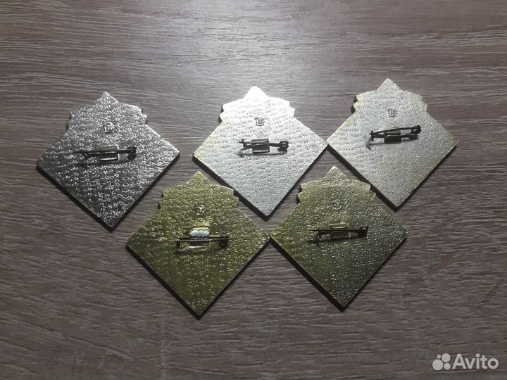 Значки олимпиада 80