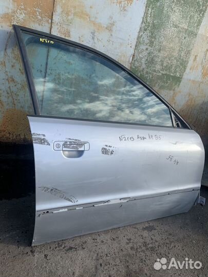 Дверь передняя правая Audi A4 B5
