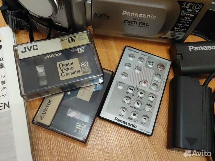 Мини видеокамера Panasonic NV-DS5EN