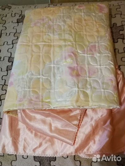 Покрывало на кровать новое