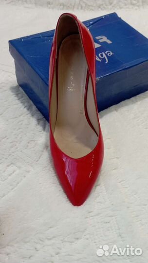 Туфли женские 38 размер, натуральный лак