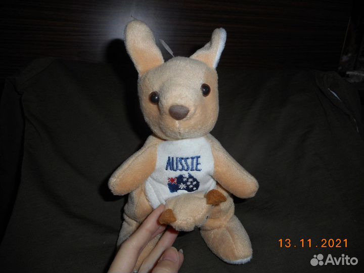 Игрушка кенгуру с малышом и слоник