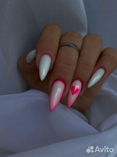 Модель на маникюр с покрытием