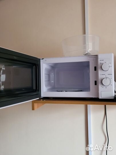 Микроволновая печь Razz BYS-2805, 700Вт, 20 л