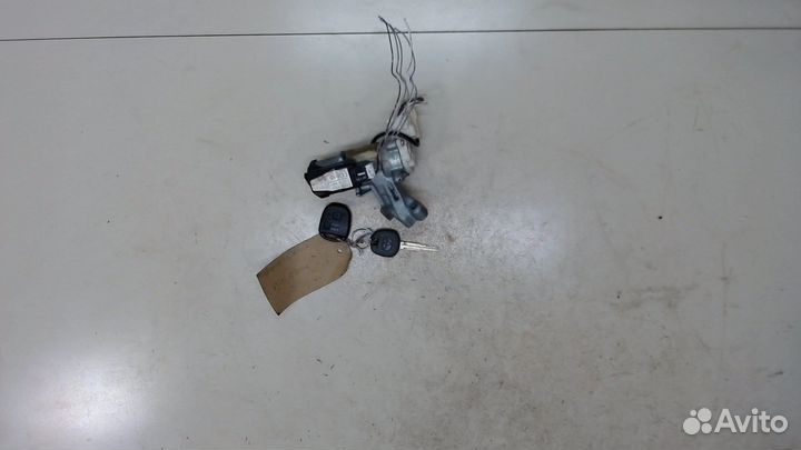 Замок зажигания Toyota Celica, 2004