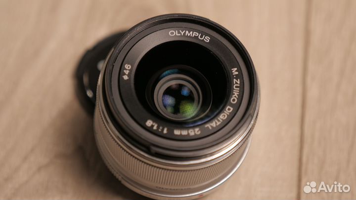 Объектив OlympusM.Zuiko Digital 25mm F/1.8 micro 4