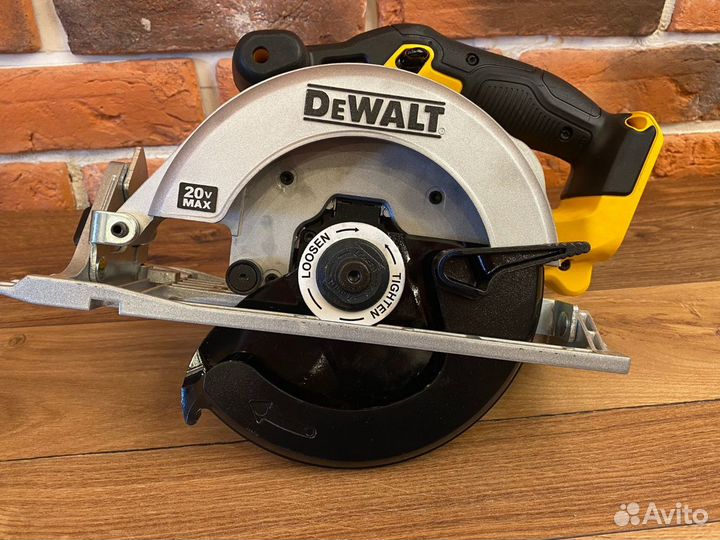 Дисковая пила Dewalt DCS391 (Mexico)