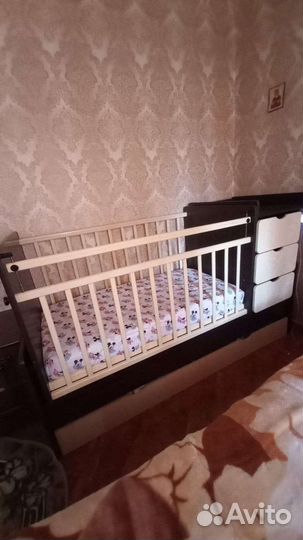 Детская кроватка
