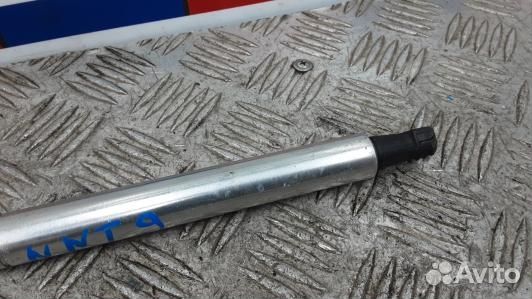 Амортизатор капота volkswagen phaeton 1 (NNT09D701