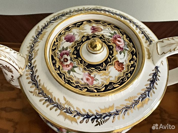 Антикварный чайник. Англия