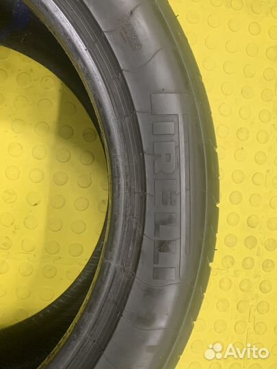 Pirelli P Zero 255/45 R18