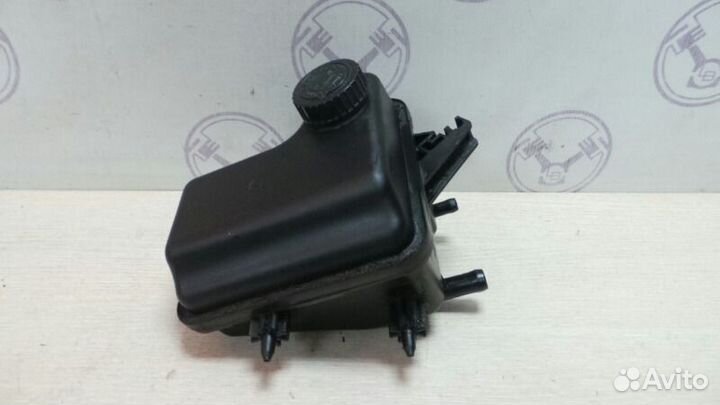 Бачок гидроусилителя Peugeot 607 9D XFX 2001