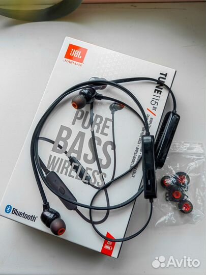 Беспроводные наушники JBL Tune 115BT