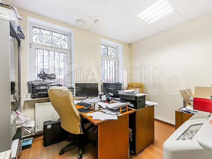 Здание, отель 1225 м² на Бауманской, паркинг