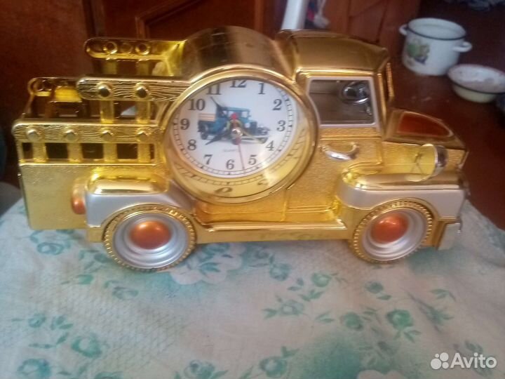 Машинка будильник