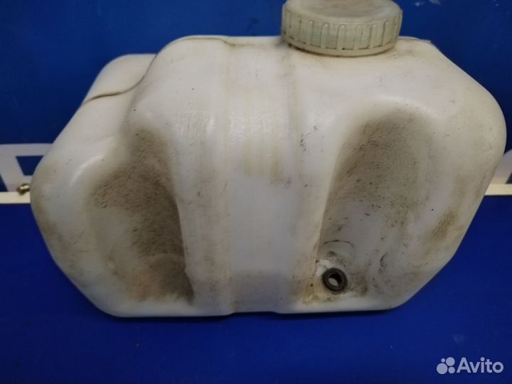 Бачок стеклоомывателя Niva Chevrolet