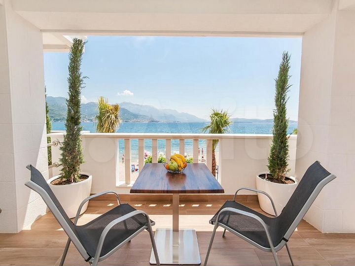 Гостиница (Черногория)