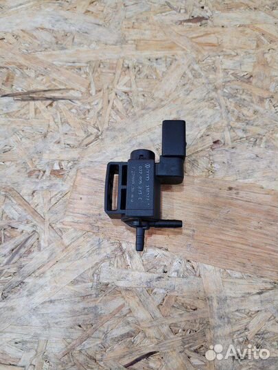 Клапан электромагнитный Volkswagen Passat B6 (2005