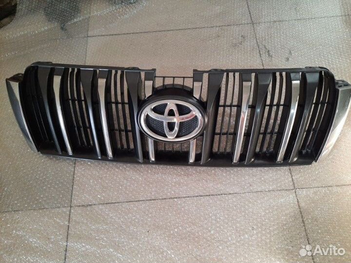 Решетка радиатора Тoyota Land Cruiser Prado 150